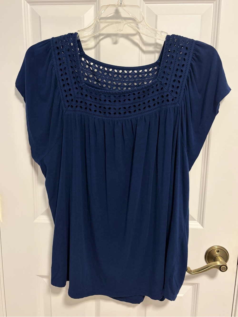 St John’s Bay short sleeve navy tee. Size 2X. Square neckline. Eyelet yoke